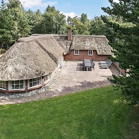 5 Star Holiday Home In Vaeggerlose 度假居