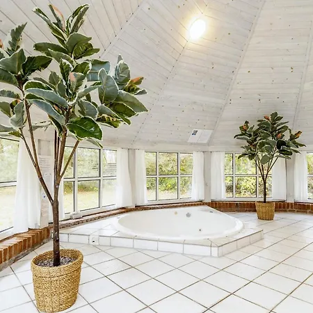5 Star Holiday Home In Vaeggerlose *
